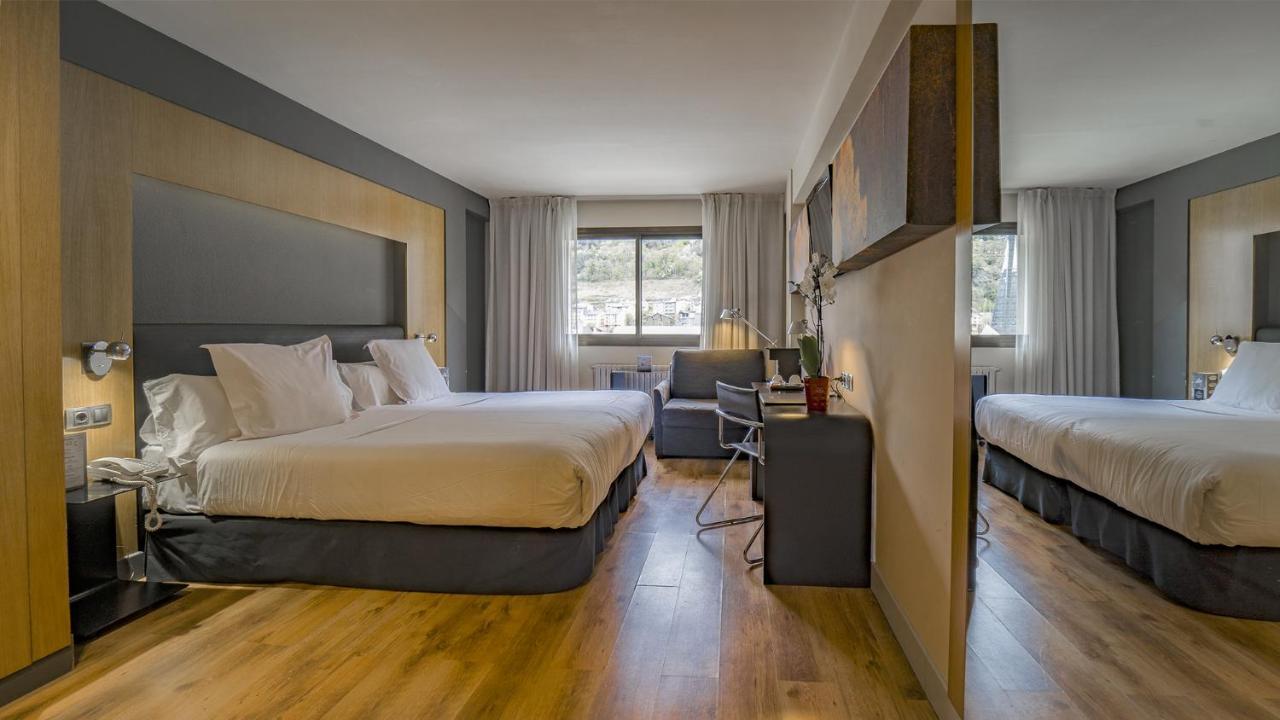 Roc Blanc & Hotel Andorra la Vieja